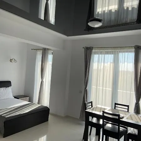 Sisi Studio Mamaia Nord